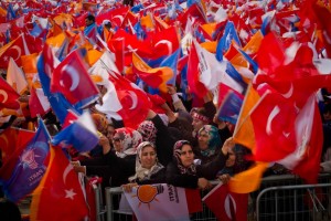 Flags of Islamic Erdogan-supporters